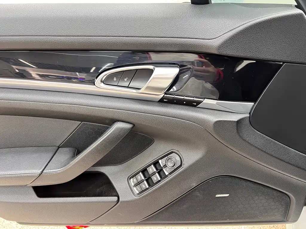 Porsche Panamera 2015 — фото 14