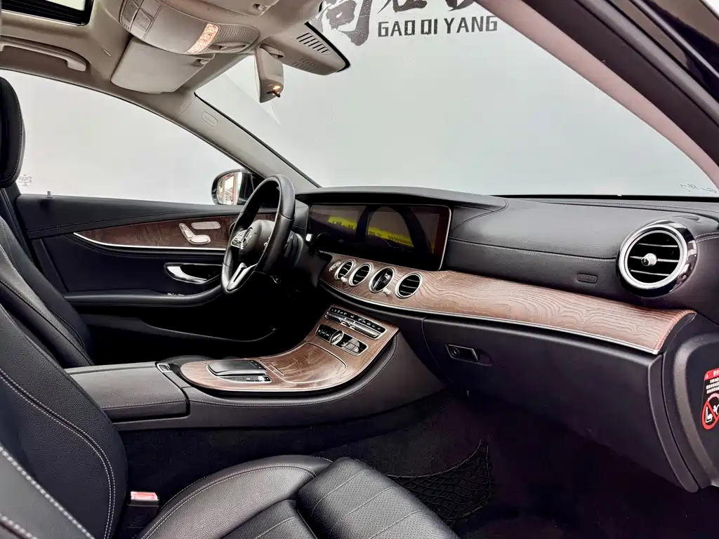 Mercedes-Benz E-Class 2019 — фото 14