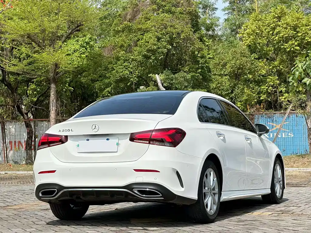 Mercedes-Benz A-Class 2020 — фото 17