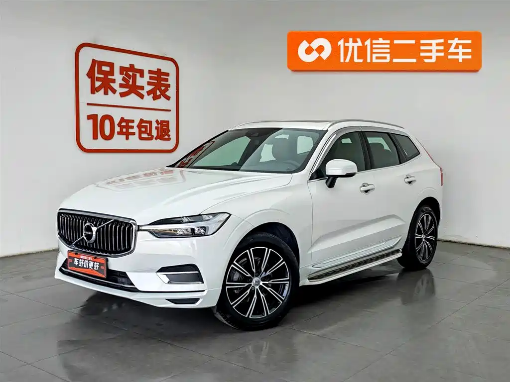 Volvo XC60 2021 — фото 1