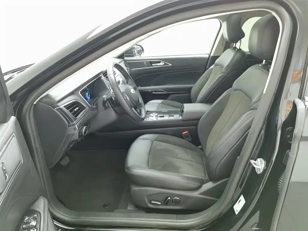 Ford Taurus 2020 — фото 10