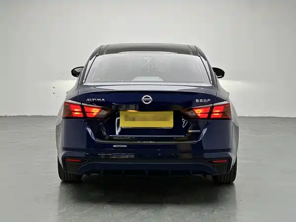 Nissan Teana 2021