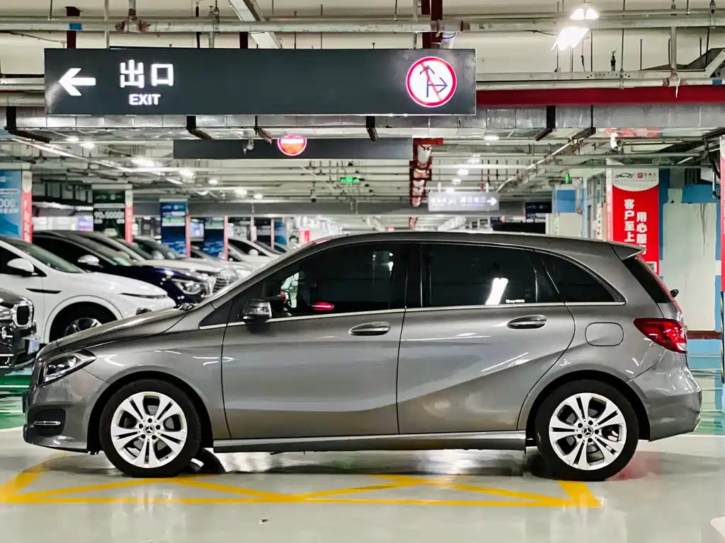Mercedes-Benz B-Class 2018 — фото 13