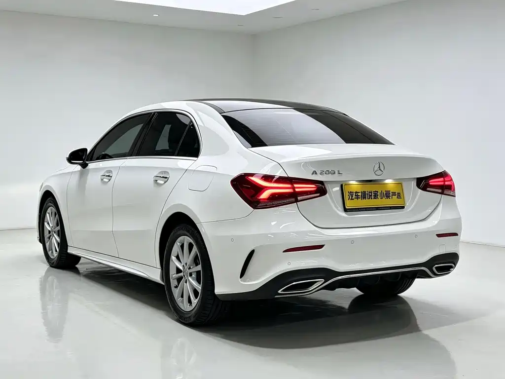 Mercedes-Benz A-Class 2022 — фото 10