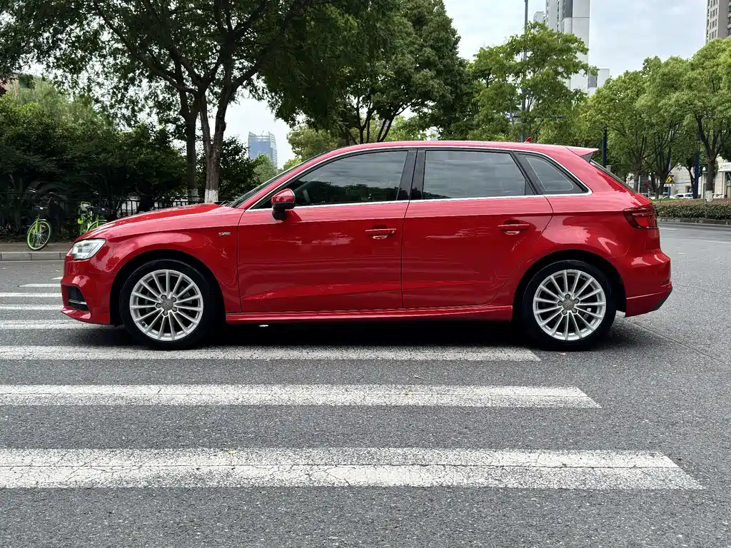 Audi A3 2017 — фото 4