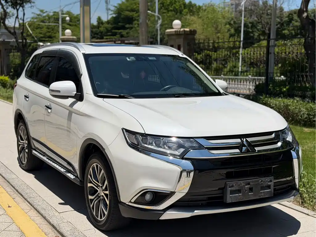 Mitsubishi Outlander 2017