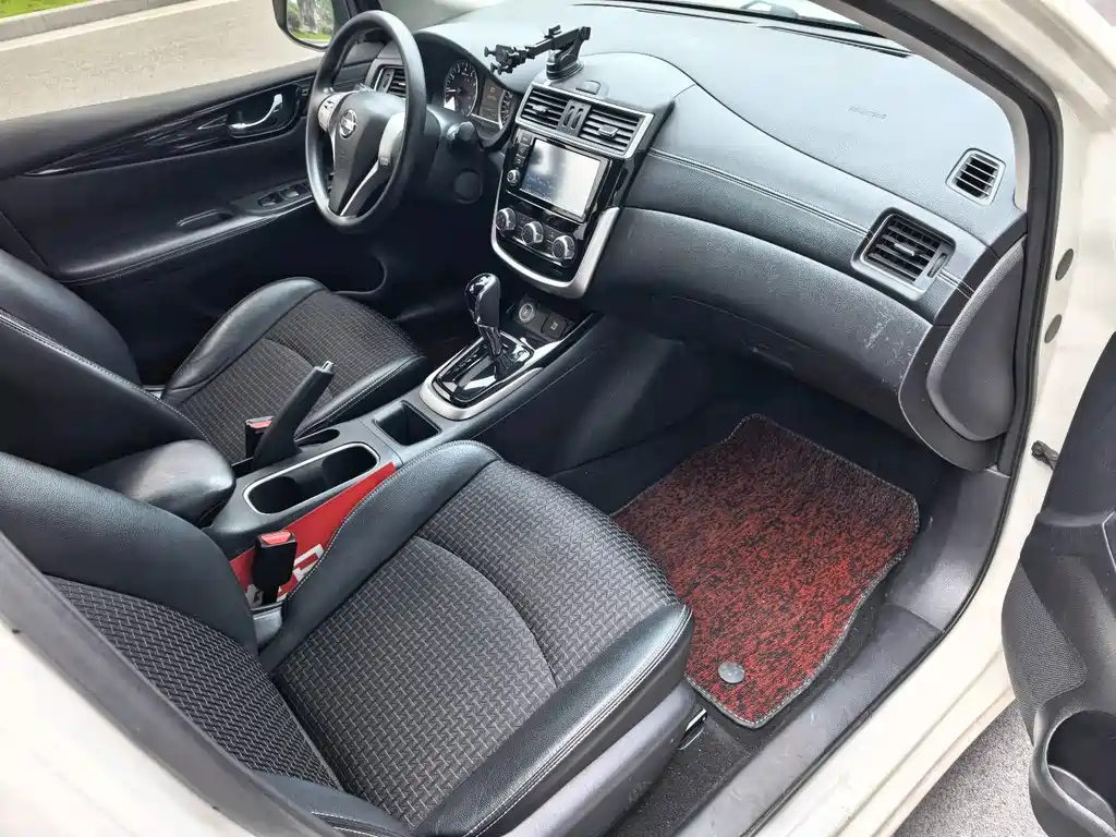 Nissan Tiida 2018 — фото 3