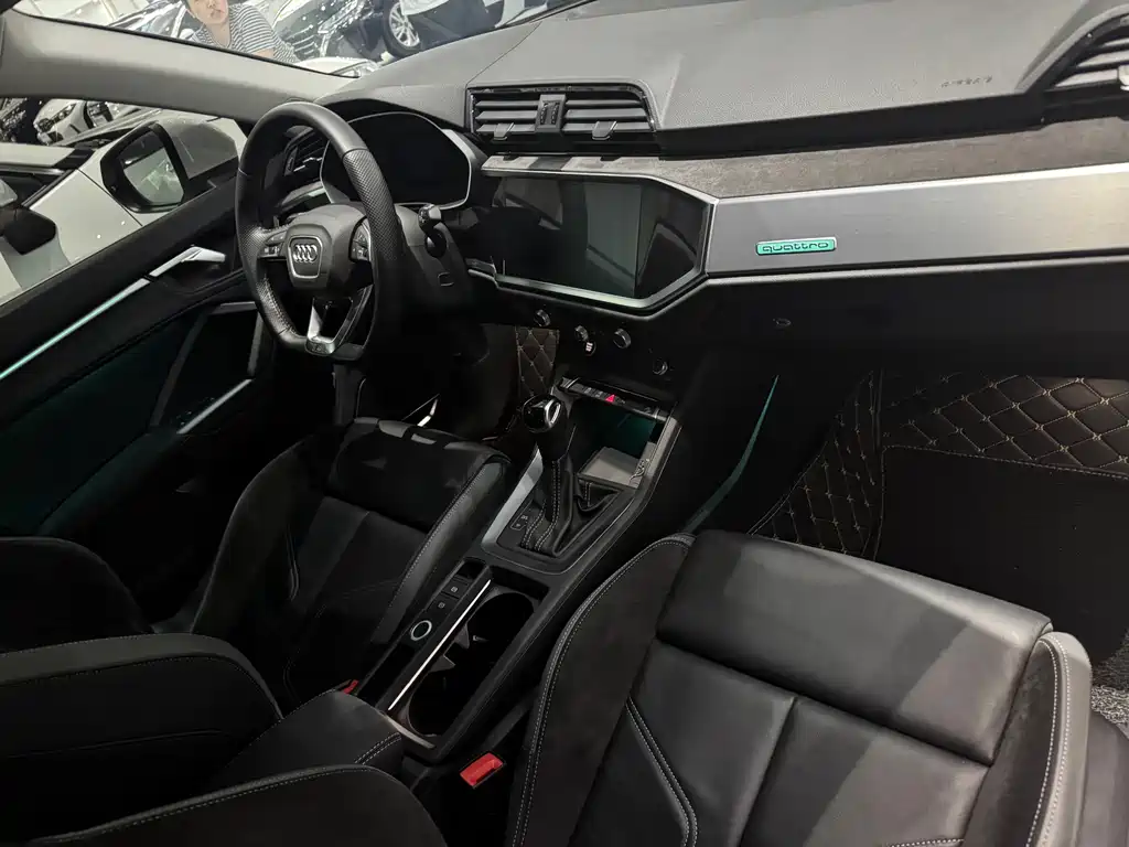 Audi Q3 Sportback 2021 — фото 12
