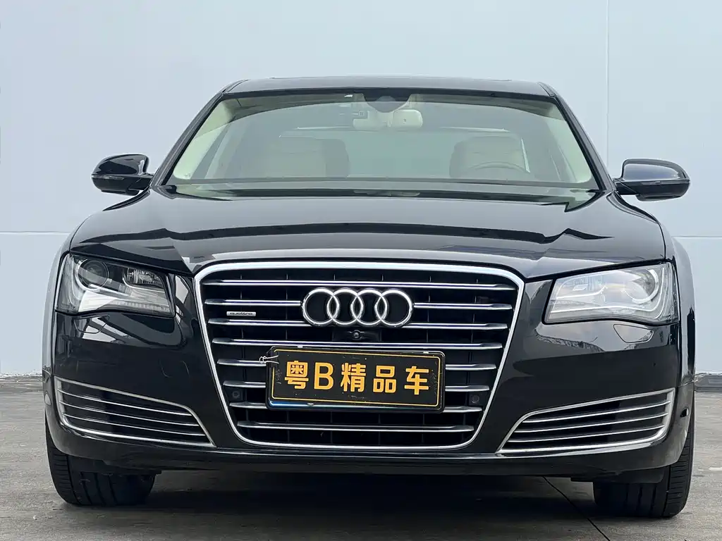 Audi A8 2013 — фото 2