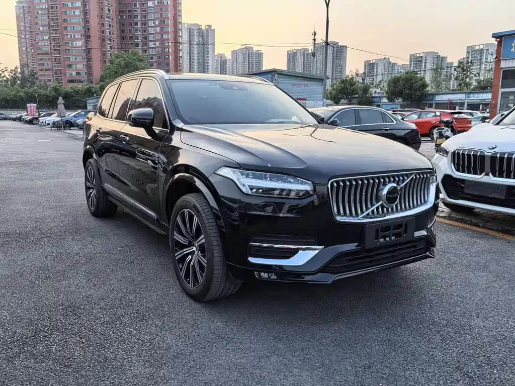 Volvo XC90 2021 — фото 21