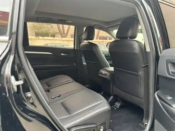 Toyota Highlander 2017