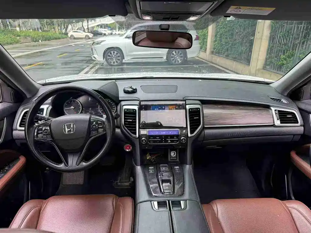 Honda UR-V 2018 — фото 7