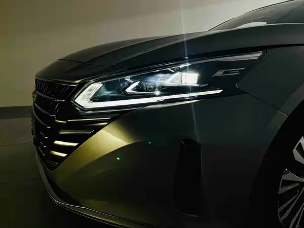 Nissan Teana 2023