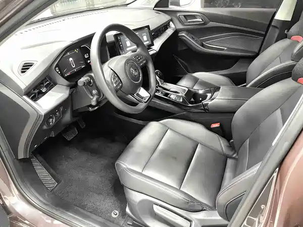 MG MG5 2022