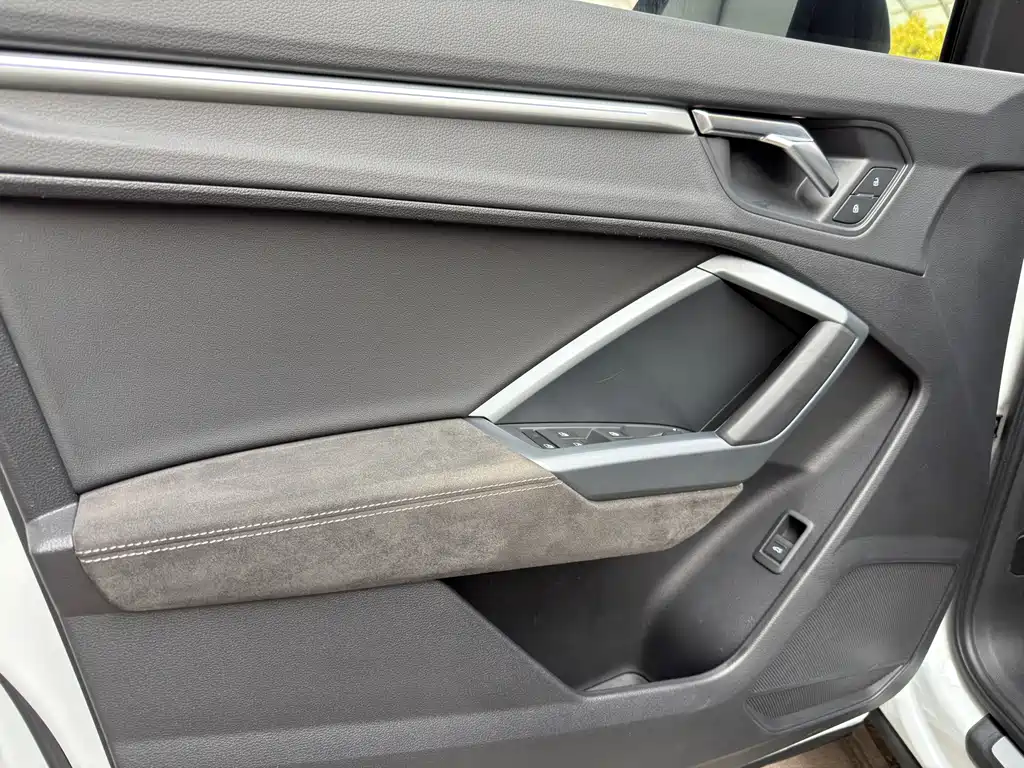 Audi Q3 Sportback 2022 — фото 16