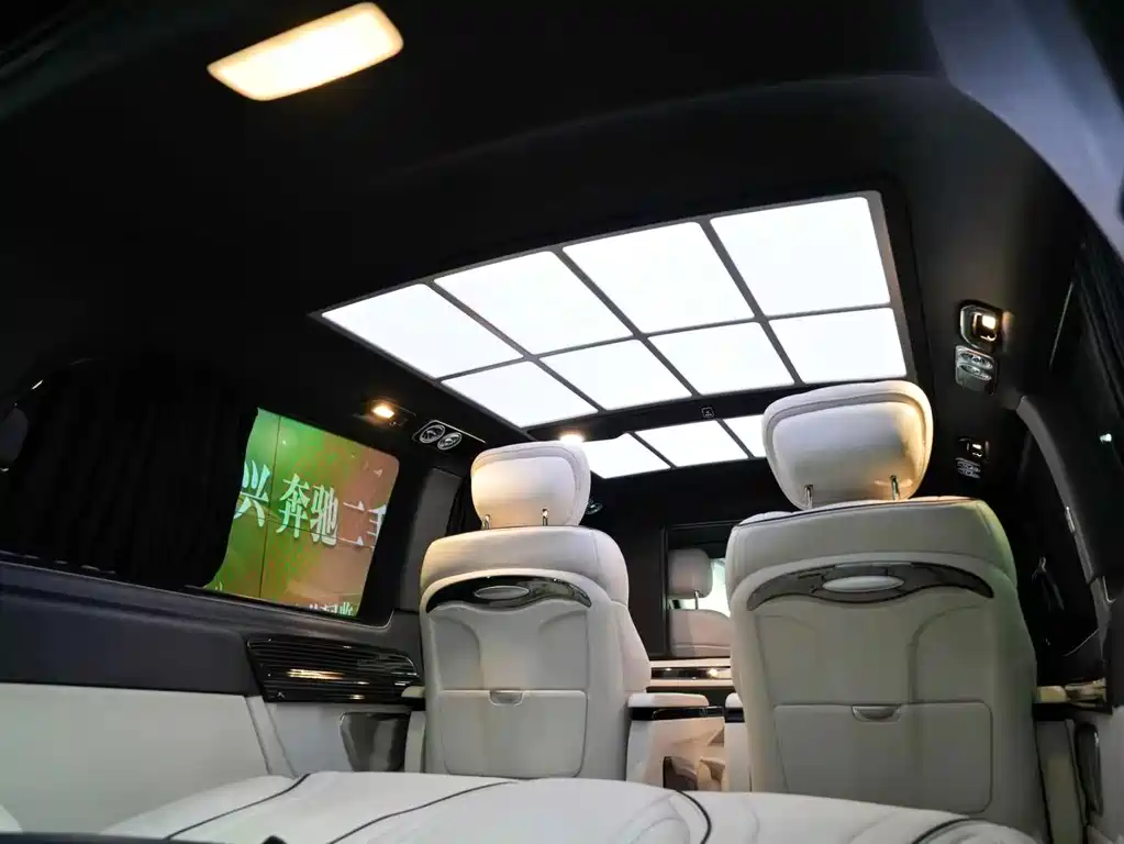 Mercedes-Benz Vito 2022 — фото 25