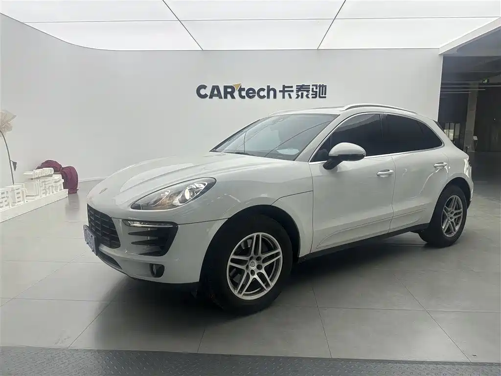 Porsche Macan 2017 — фото 1