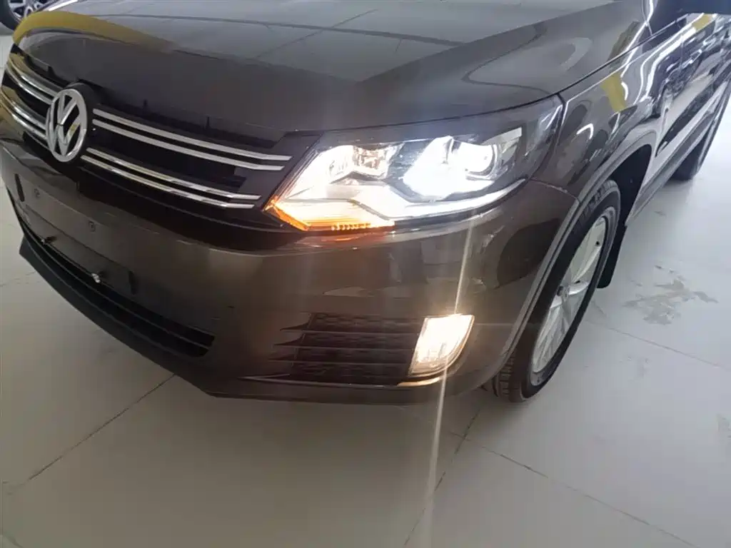 Volkswagen Tiguan 2018 — фото 24