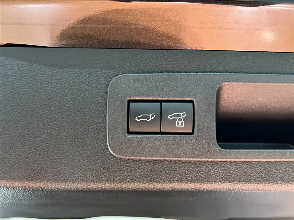 Lexus LX 2025 — фото 15
