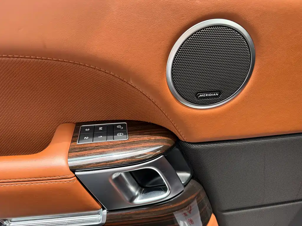 Land Rover Range Rover 2017 — фото 13