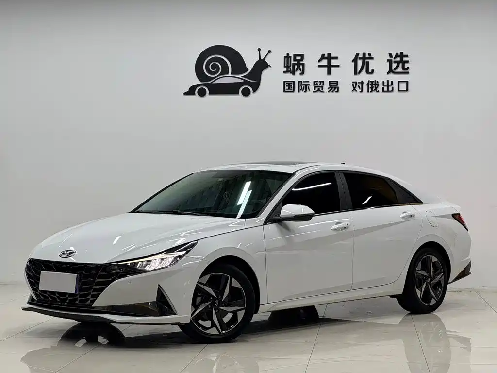 Hyundai Elantra 2022