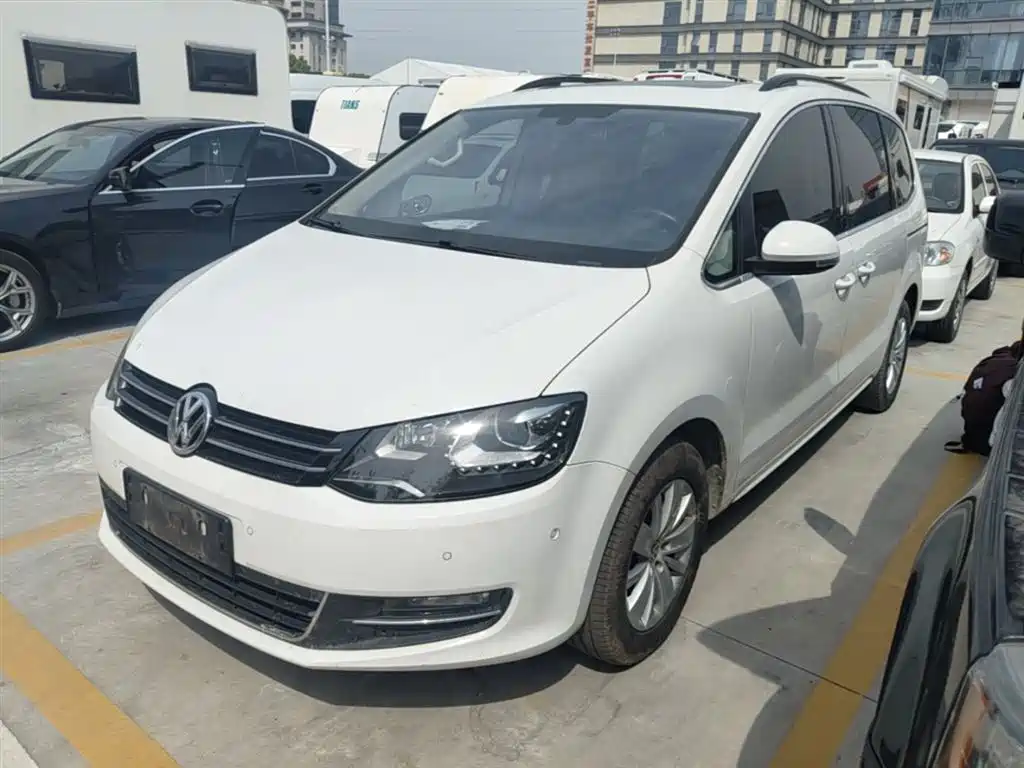 Volkswagen Sharan 2016 — фото 1