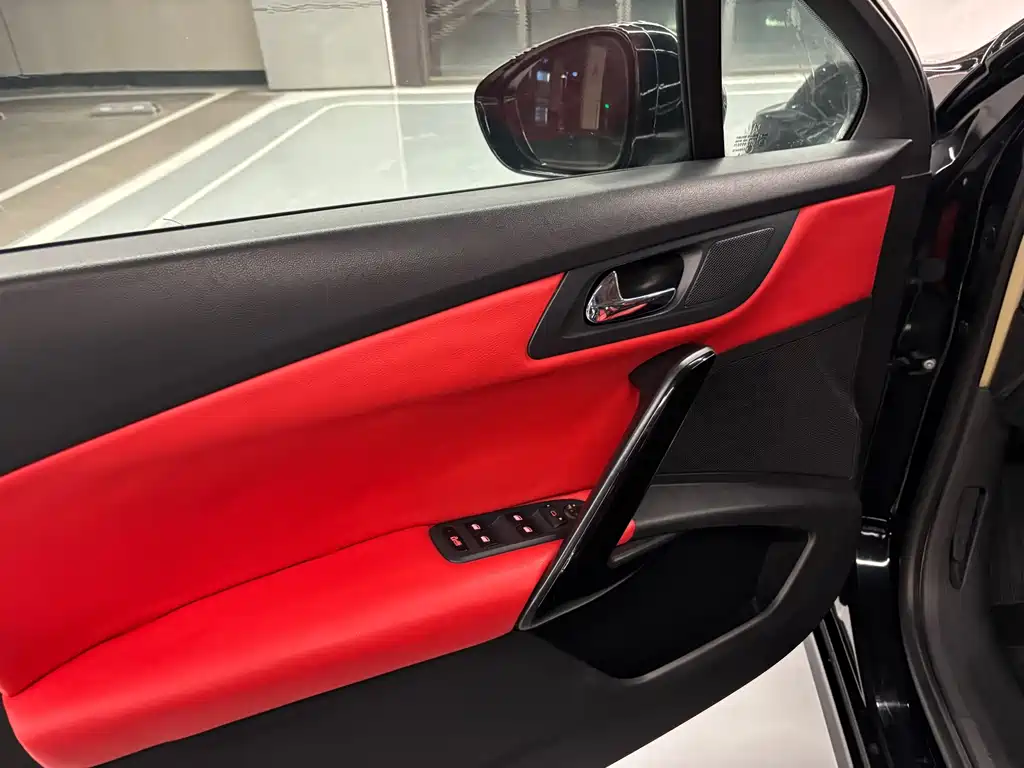 Peugeot 508 2015 — фото 14