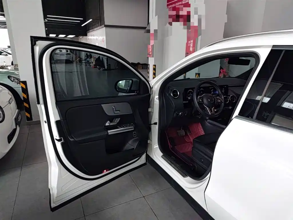 Mercedes-Benz GLA 2021 — фото 16