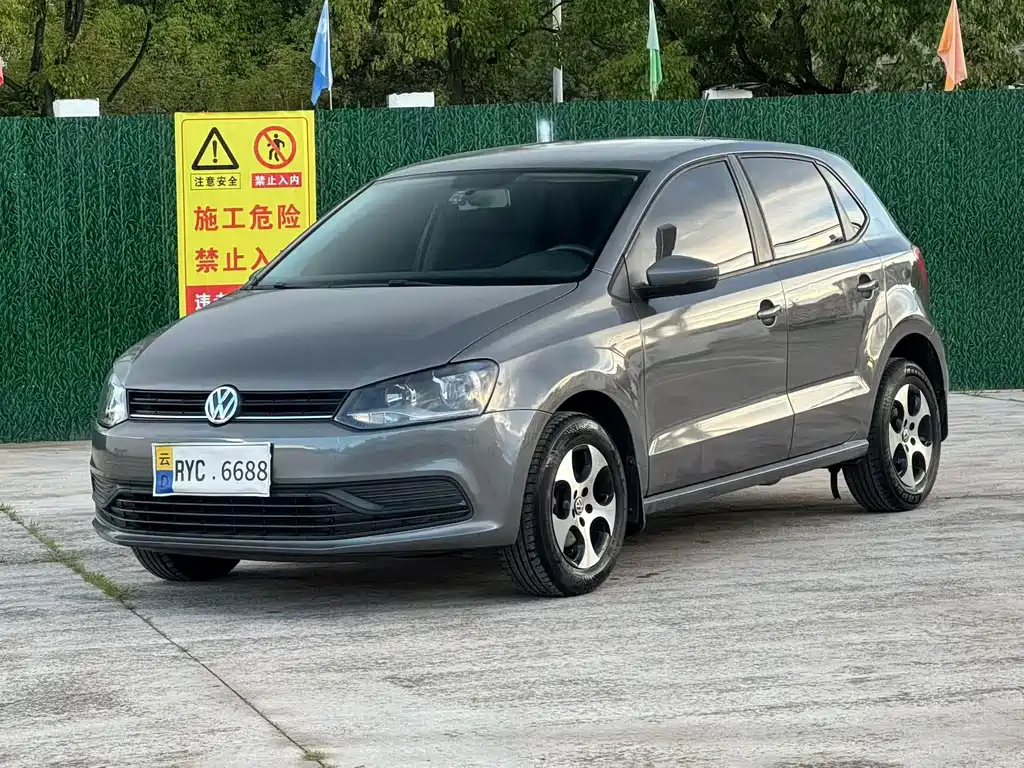 Volkswagen Polo 2015 — фото 3