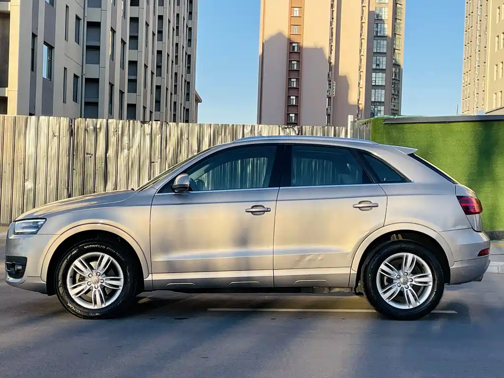 Audi Q3 2015 — фото 21
