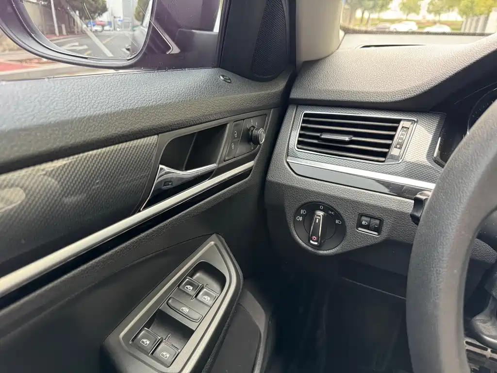 Volkswagen C-Trek 2018 — фото 11