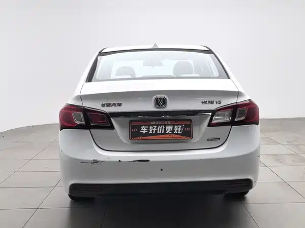 Changan Yuexiang V5 2014