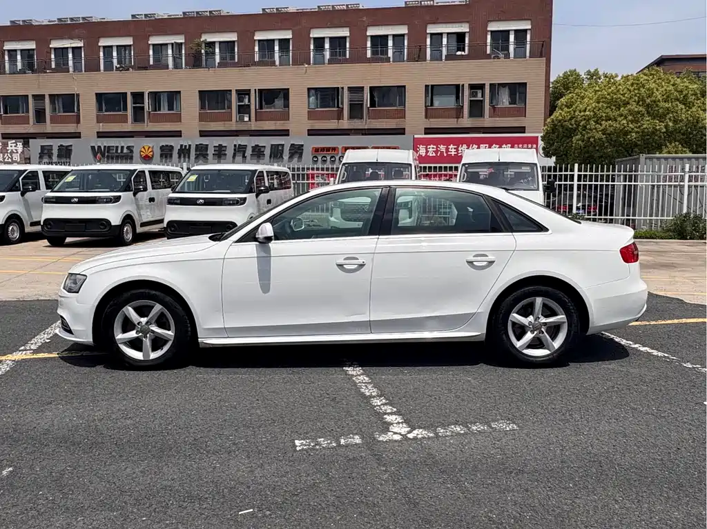 Audi A4L 2013 — фото 7