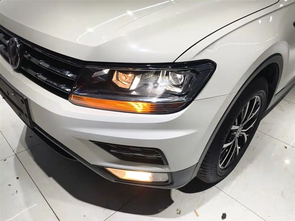 Volkswagen Tiguan L 2018 — фото 24
