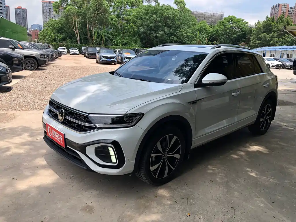 Volkswagen T-Roc 2024 — фото 1