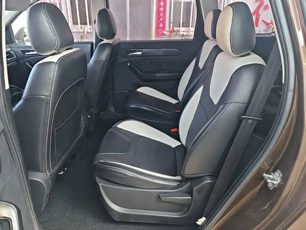 BAIC BAIC Weiwang M60 2018 — фото 17
