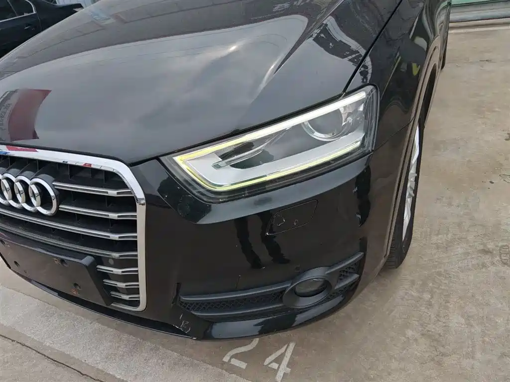 Audi Q3 2015 — фото 18