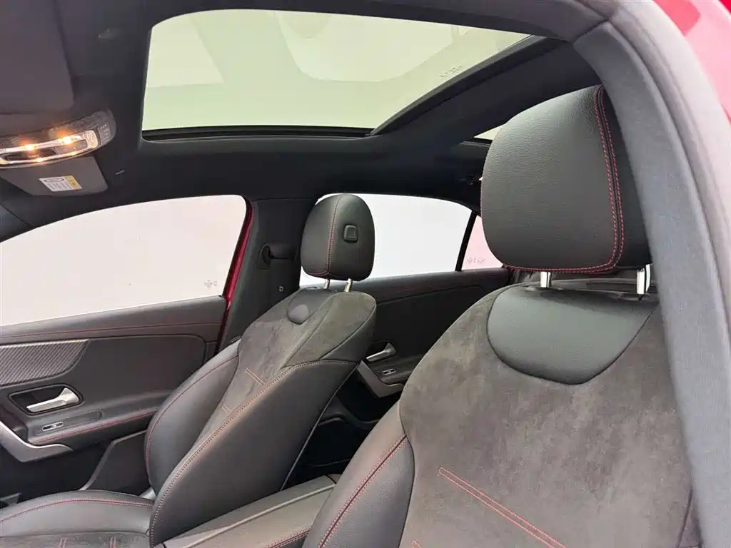 Mercedes-Benz A-Class 2023 — фото 16