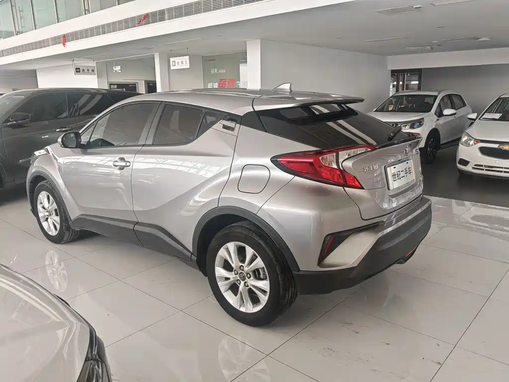 Toyota IZOA 2021 — фото 10