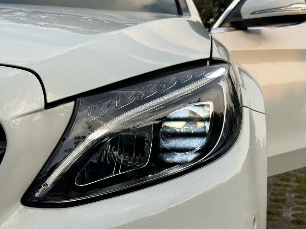 Mercedes-Benz C-Class 2016