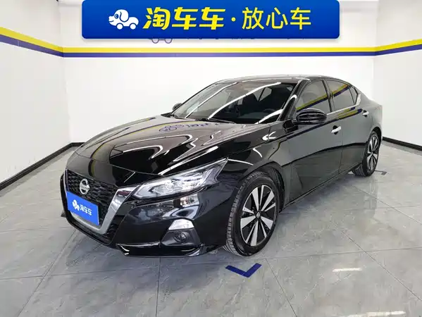 Nissan Teana 2022