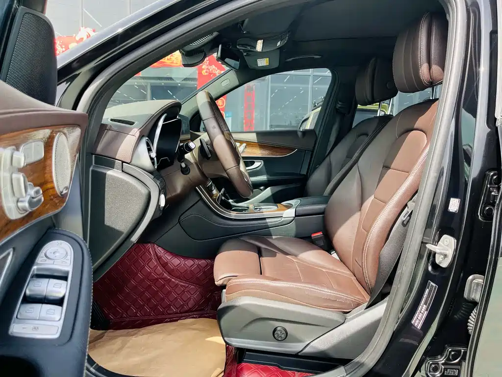 Mercedes-Benz GLC 2021