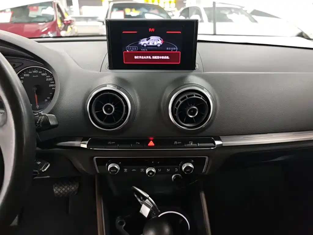 Audi A3 2015 — фото 13