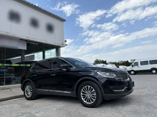 Lincoln MKX 2018