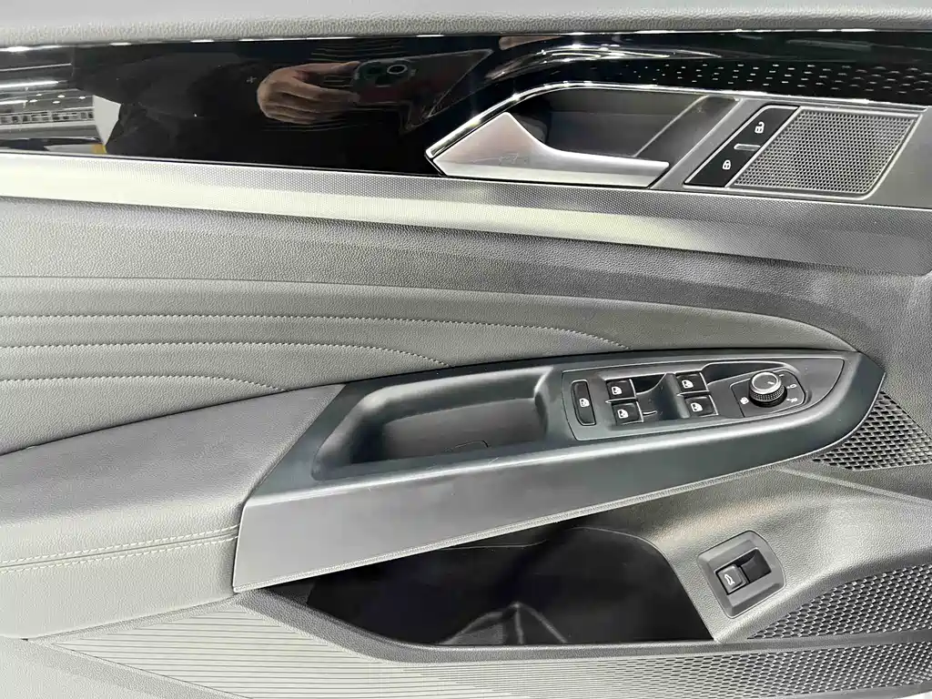 Volkswagen Passat 2023 — фото 14