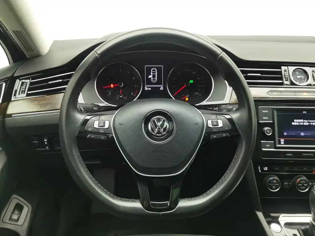 Volkswagen Magotan 2017 — фото 11