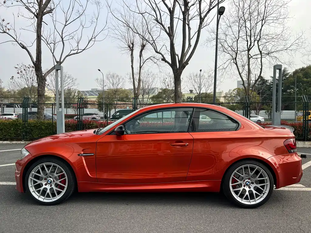 BMW 1 Series M 2012 — фото 7