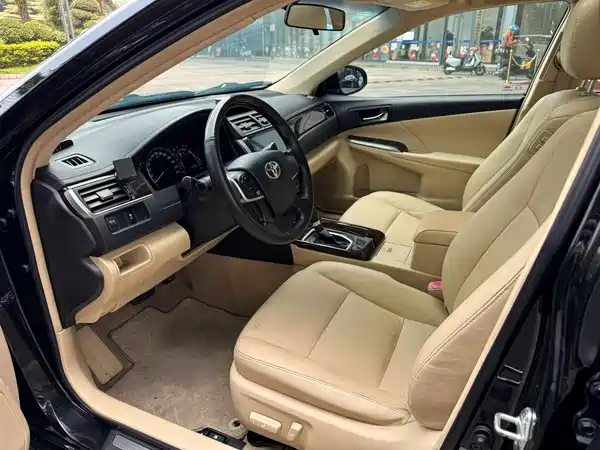 Toyota Camry 2016