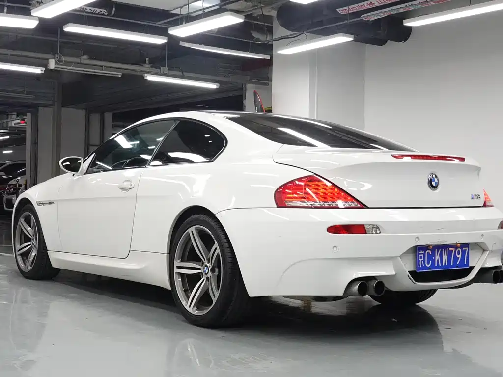 BMW M6 2008 — фото 6