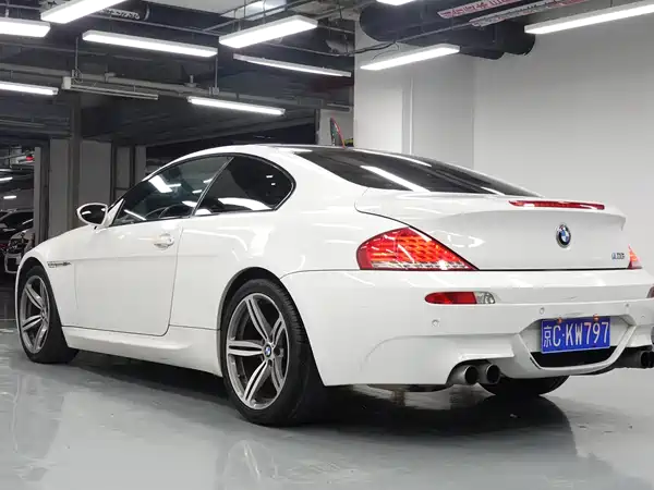 BMW M6 2006